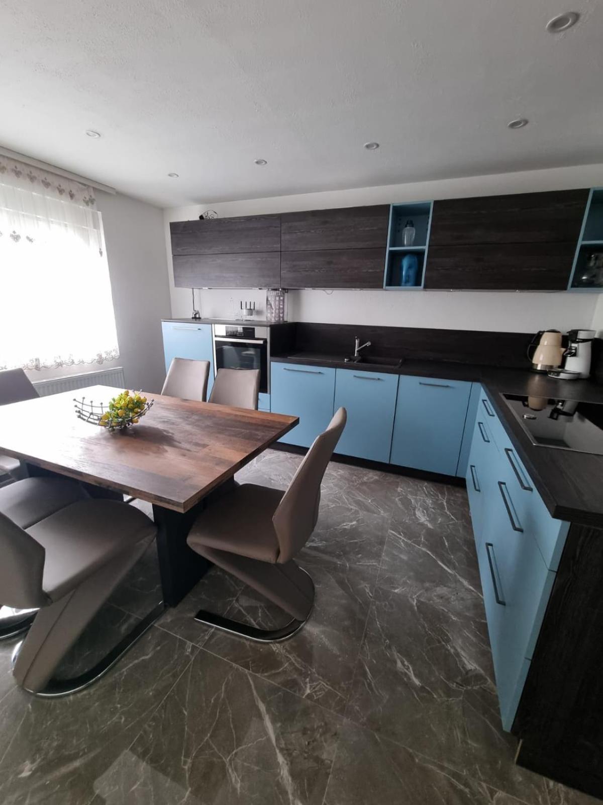 Apartment Sasu Friedrichshafen Bagian luar foto