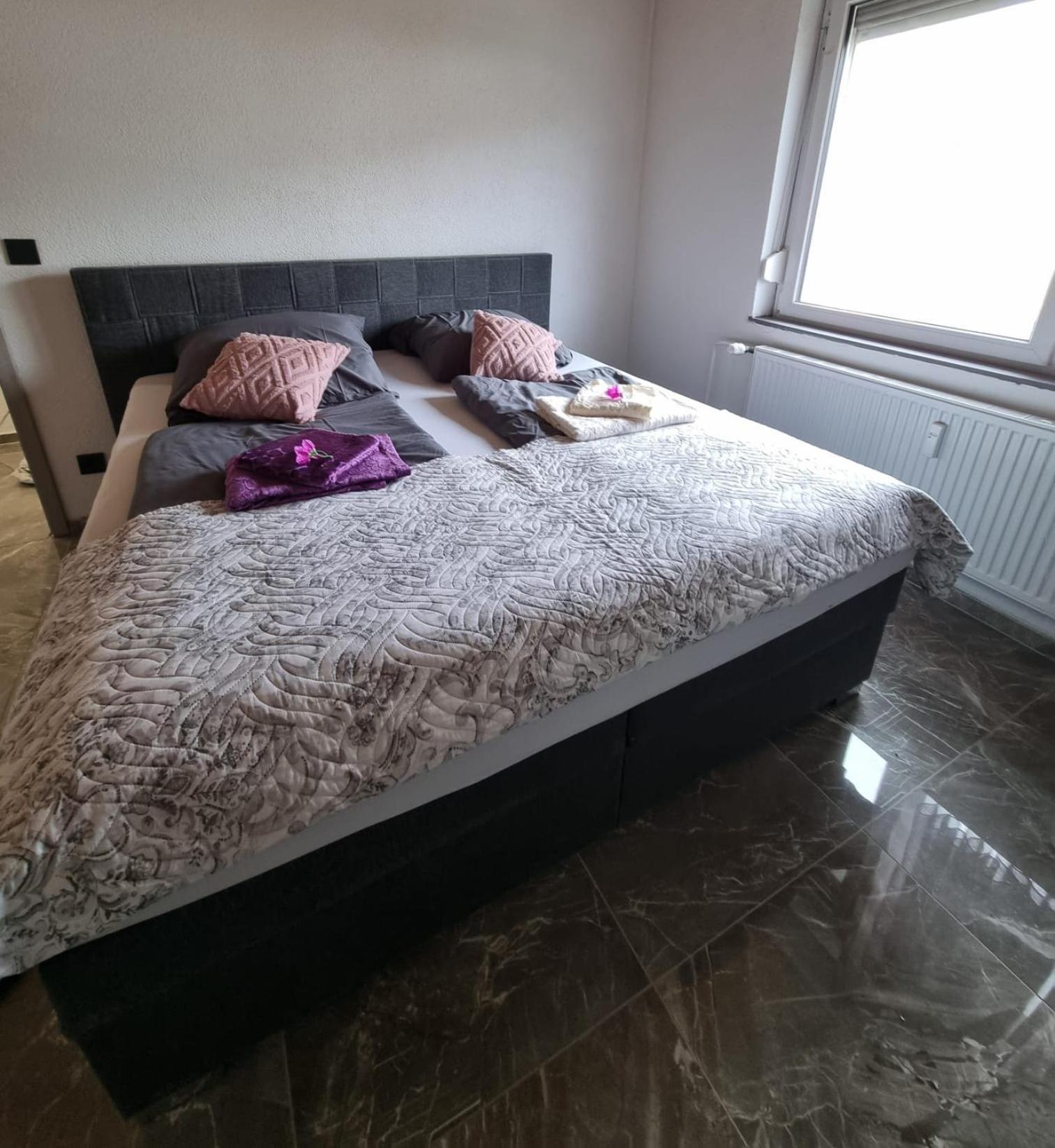 Apartment Sasu Friedrichshafen Bagian luar foto