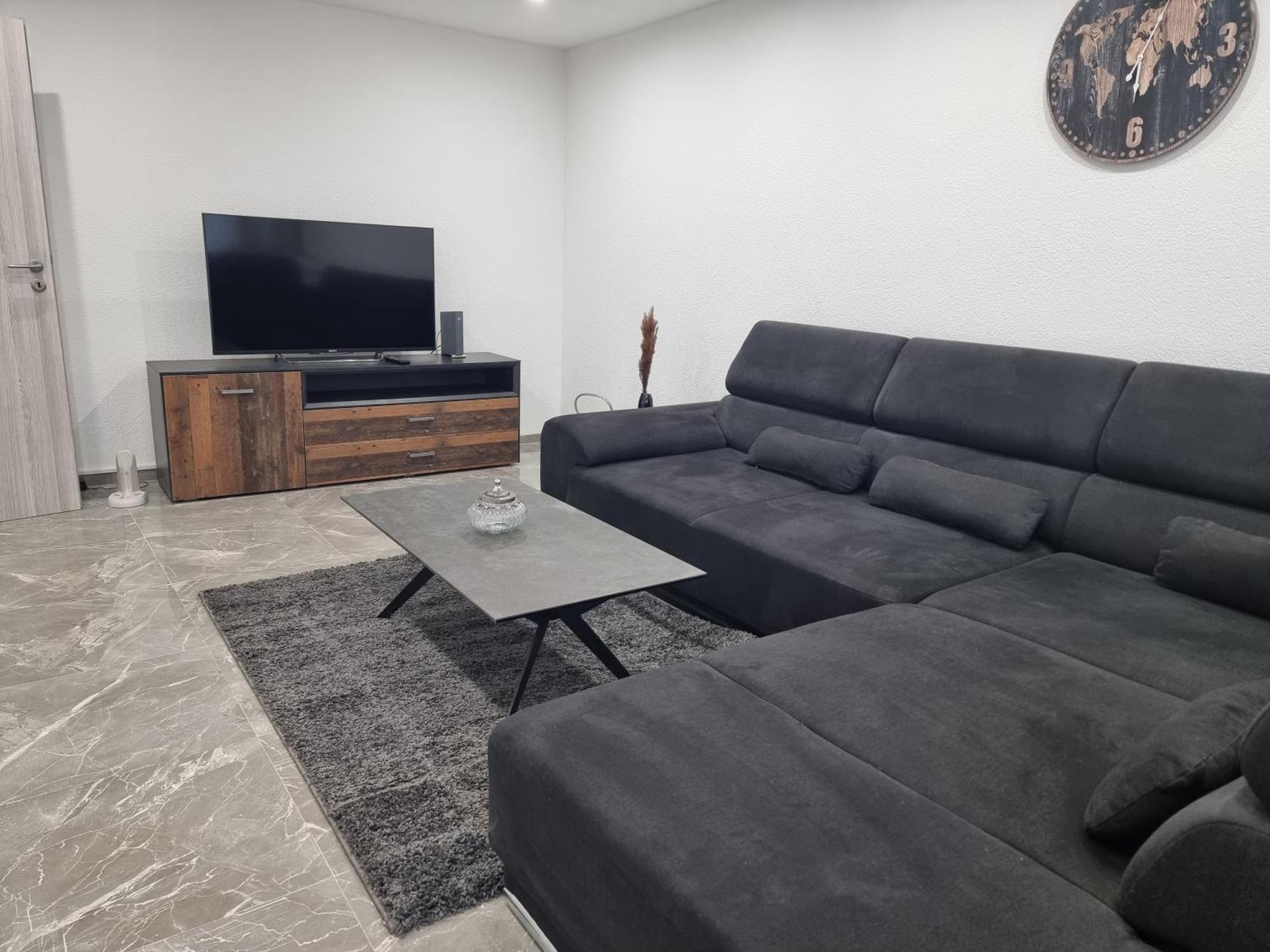 Apartment Sasu Friedrichshafen Bagian luar foto