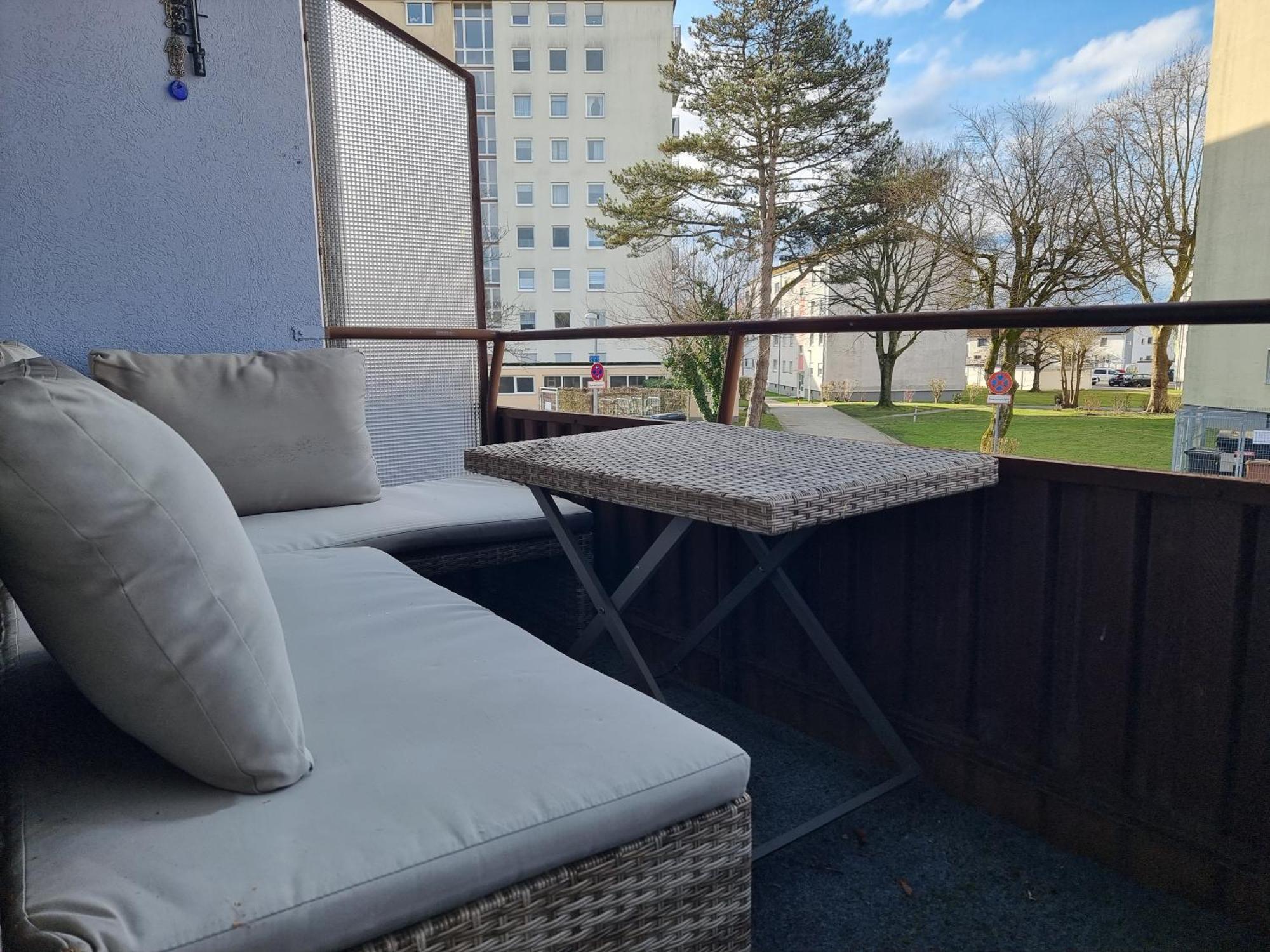 Apartment Sasu Friedrichshafen Bagian luar foto